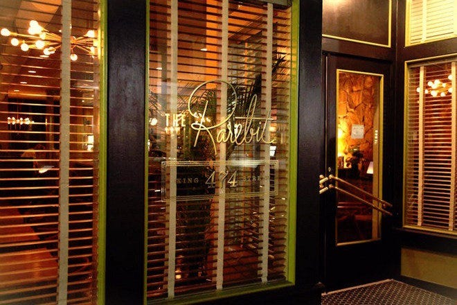 Bar Charleston
